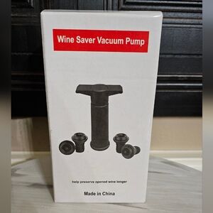 Wine Saver Vacuum Pump with Stoppers